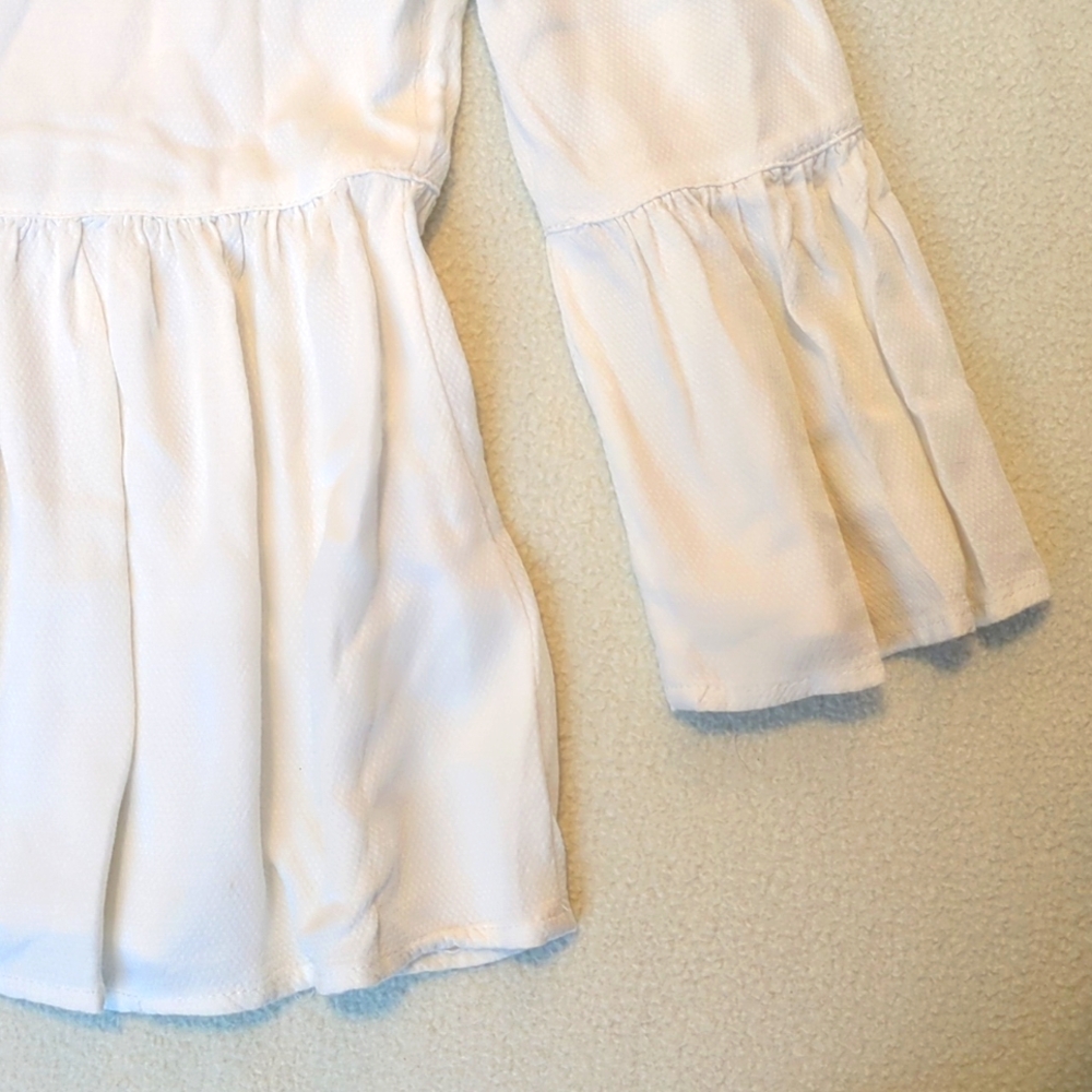 Cream Crochet Blouse - Picture 8 of 10